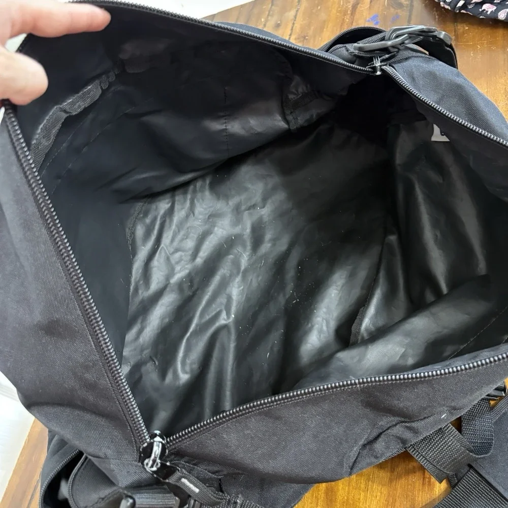 Vtg Y2K Old Navy Gym Duffle Bag Black Travel Pockets Utility 2000 - See